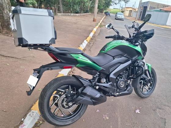 BAJAJ DOMINAR 400 BAJAJ DOMINAR 400